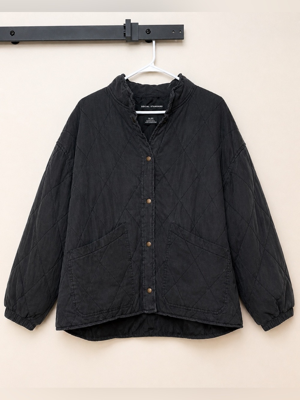 Social Standard Sanctuary Quilted Jacket Carbon XL